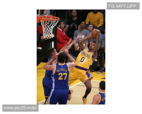 湖人8连主开局2胜0负，下一场打西一雷霆、背靠背打西二马刺